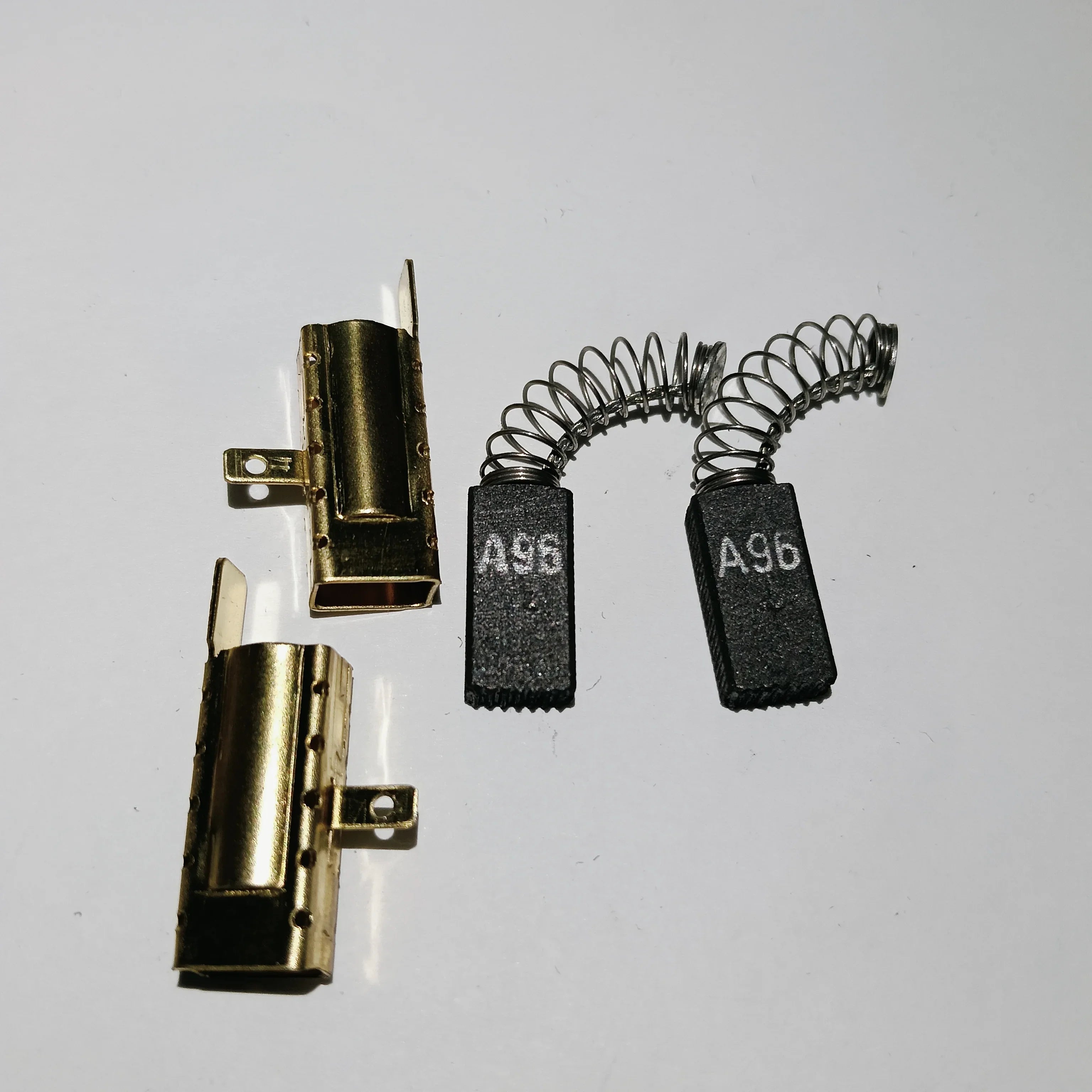 Juego De Escobillas Con Porta Carbón 1125A