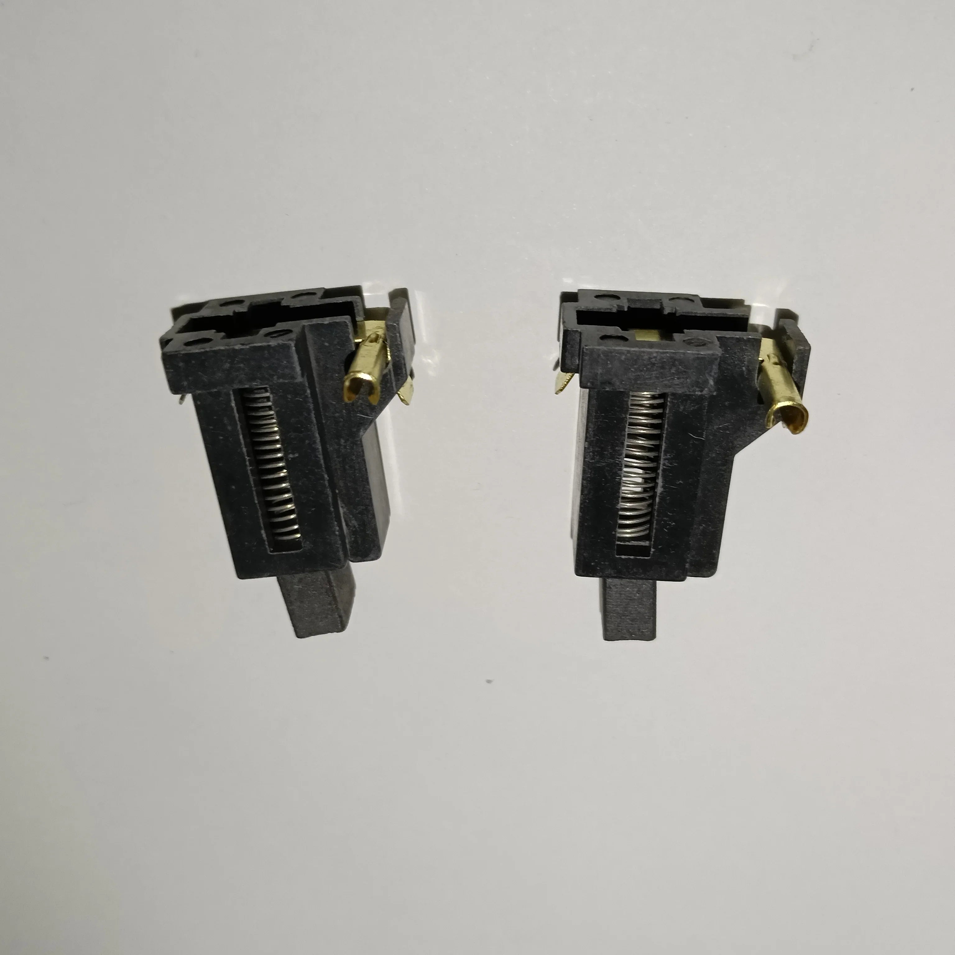 Porta Escobillas Sierra 5400